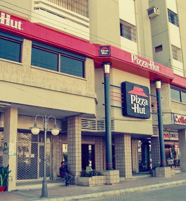 Pizza Hut-Shaheed E Millat PH-01